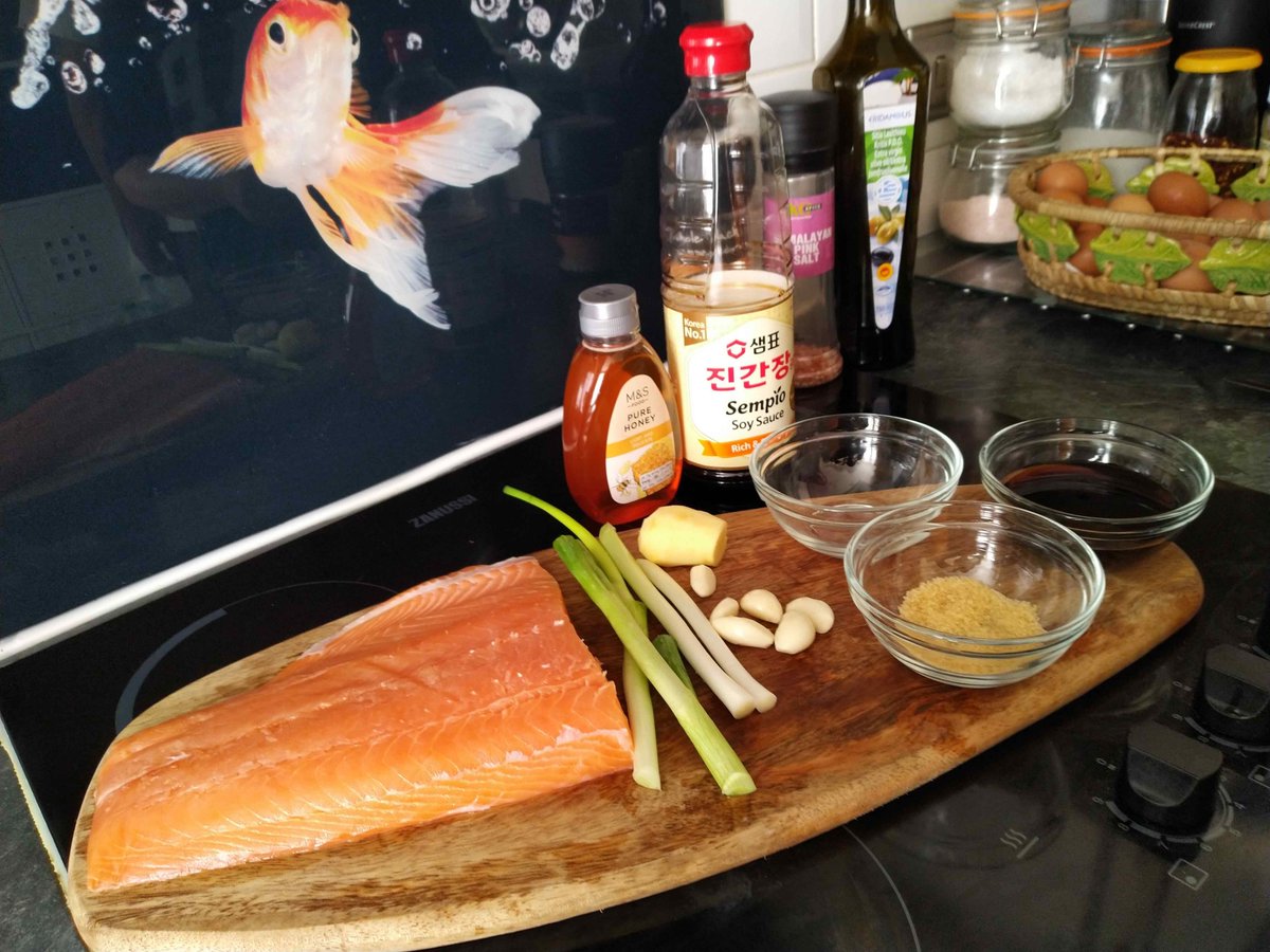 ArkGlobeAcademy's tweet photo. #Welldone to Kurt (Yr 7) who is the winner of the Secondary teacher challenge! Kurt made Salmon Teriyaki and took some lovely pictures of this dish - and won a £20 voucher! Well done to all everyone who participated in the competition. #Globeconnect #foodphotography https://t.co/owvLZyWIBL