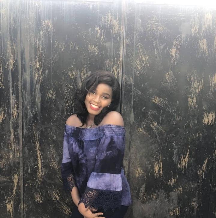 Buchibwai's tweet photo. Babcock University results are out, and my daughter, Olachi has made a beautiful First Class in Mass Comm (Advertising)!
Praaaaise the Lord!!! 🕺🏿💃🏿 https://t.co/C5a7FozVwb