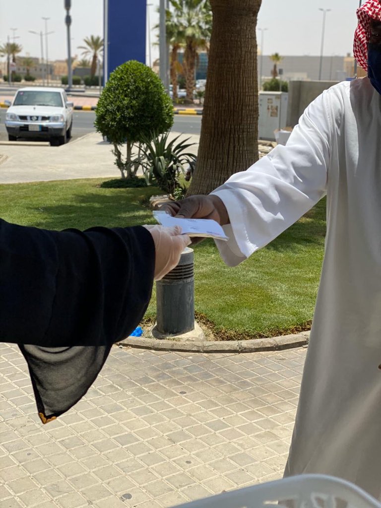 amaltatwerr's tweet photo. نفذ مركز أمل االتطوير والأستشارات التطوعي تابع لمؤسسة الأميرة العنود الخيرية
مبادرة : عملك آمن أحد مبادرات حملة مؤسسة الأميرة العنود الخيرية #نعودـبحذر https://t.co/GHfcWcaMMh