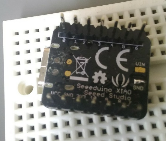 phillowcompiler's tweet image. あああああああああ
#Seeeduino XIAO の貴重なSWDパッドが…
もげた…orz