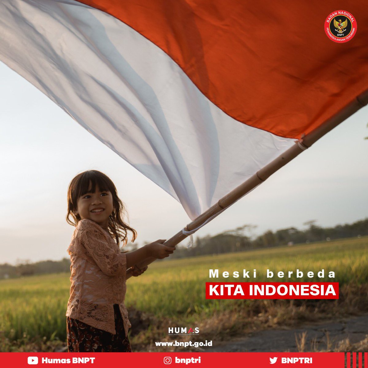 BNPTRI's tweet photo. #sobatdamai
.
Persahabatan yang dilandasi keikhlasan akan melahirkan sebuah kebersamaan.
.
Meski berbeda kita tetap Indonesia.
.
Salam damai.
.
#beragam #berbedatetapbersama #satutekadindonesiadamai https://t.co/jEmHQ2Ny28