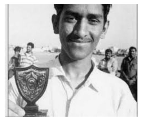 KalamSaeed1's tweet photo. Wish u happy happy birthday sir..
        Aap jio life tym  @msdhoni https://t.co/Z7b6tahlb0