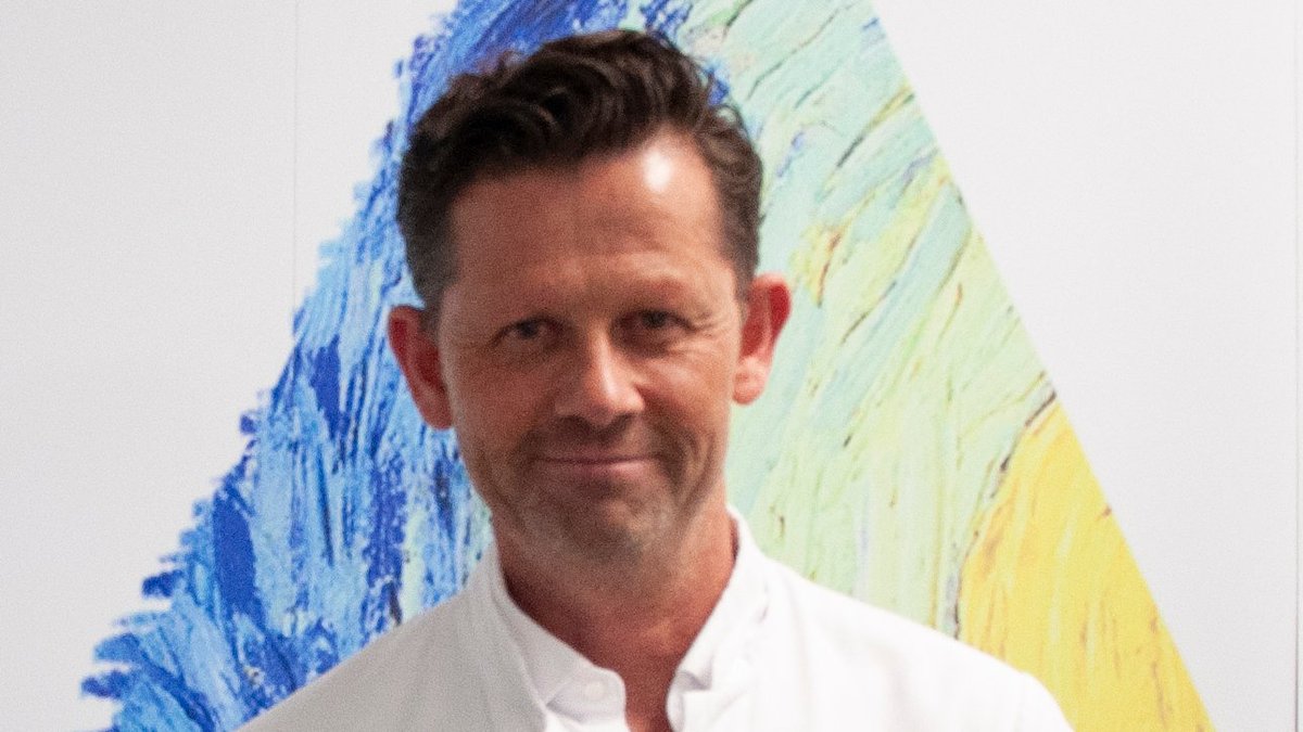 Wij heten van harte welkom dr. Rogier Heide, Dermatoloog. Vanaf 6 juli is de afdeling Dermatologie bij Acibadem IMC van start gegaan. Zijn specialisatie/aandachtsgebieden: 
algemene dermatologie, dermato-chirurgie, kinderdermatologie, flebologie.