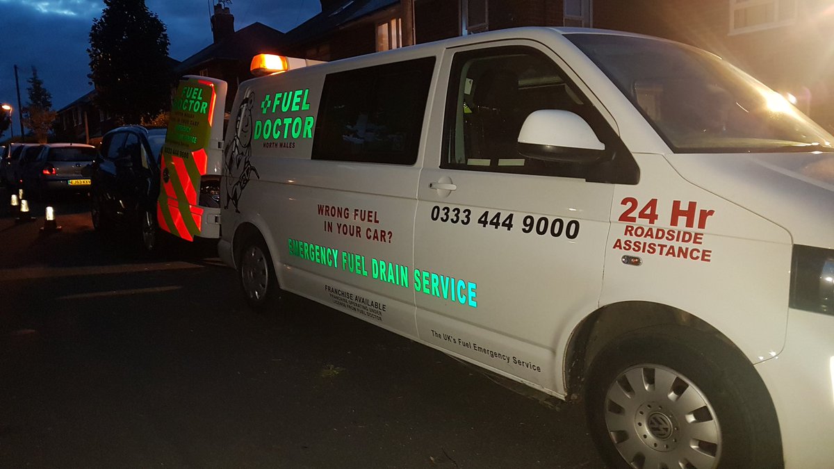 awaytothehills's tweet photo. The mental health #nurse had to leave for work in the small hours, so did #Fueldoctor #NHS #staysafe #stayhome #wrongfuel #petrolindiesel #Wrexham https://t.co/crxazsbSfF