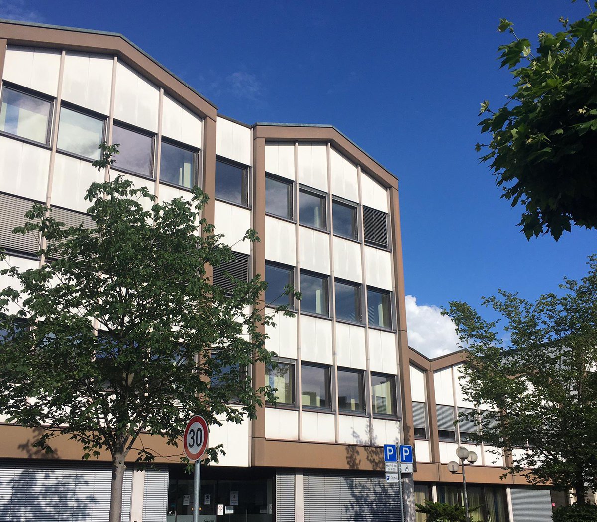LahnsteinDe's tweet photo. Unser Service-Center muss ab 07. Juli 2020 aufgrund von Personalausfall leider geschlossen werden. 

In Angelegenheiten der KFZ-Zulassung kann man sich auch an die Zulassungsstelle der Kreisverwaltung in Bad Ems wenden!
https://t.co/FfUJK9FaA6

#lahnstein #bürgeramt https://t.co/5pXJpLzNfG