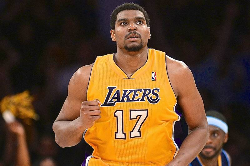 Andrew Bynum: 2011-12.18.7pts, 11.8rbd, 1.4ast, 0.5stl, 1.9blk. 55.8 FG%, 20 3P%, 69.2 FT%.All NBA 2nd Team.