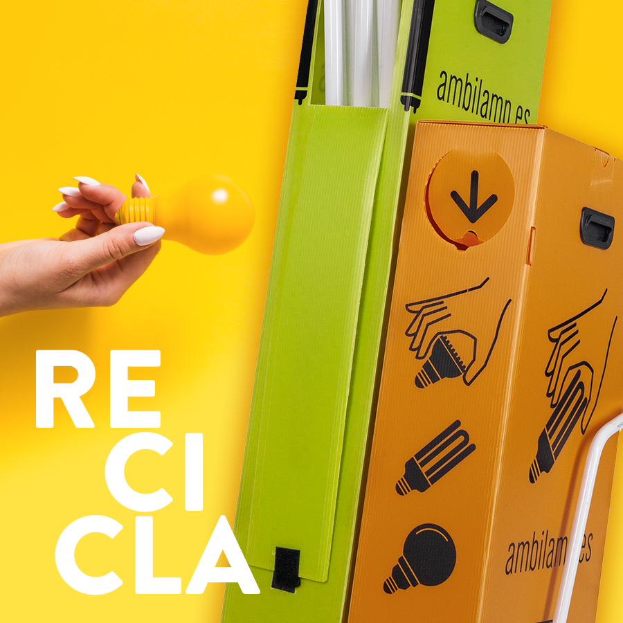 ambilamp's tweet photo. ¿Tienes una #bombilla fundida? 💡No olvides que siempre tienes un contenedor de #reciclaje cerca. ¡Hay más de 35.000! ➡️ https://t.co/vPrvHnfa8l https://t.co/e1fbButRP6
