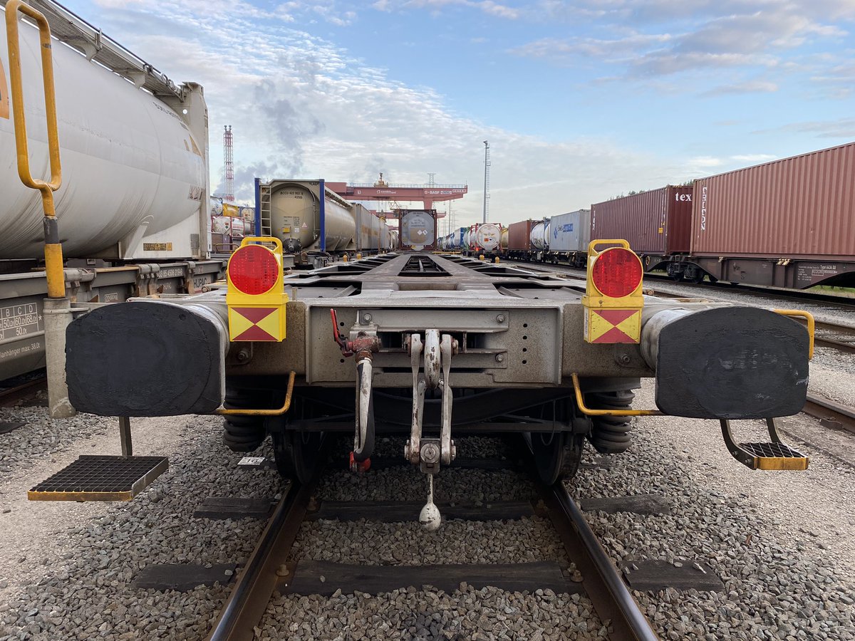 Dag 6/7 #mylifeinpictures speel regels, geen woorden en mensen. 
Ik “domineer” elke dag niemand anders.
Ik ben genomineerd door <a href="/HARKES/">Jared 🇺🇦</a> transport