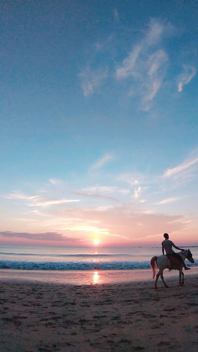 silenceofo's tweet photo. Wallpaper edisi Bali https://t.co/ikdvPqNXyH