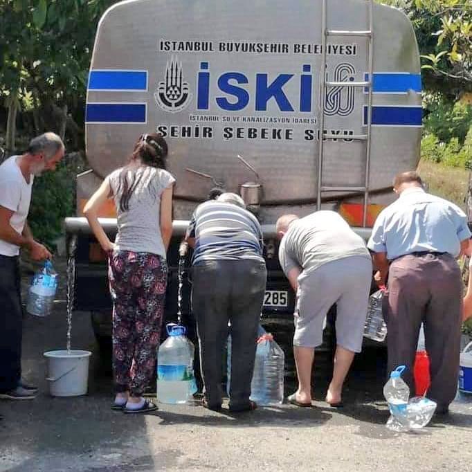 TurkiyeSenin's tweet photo. CHP'li İBB: İstanbul senin!

@herkesicinCHP @istanbulbld @kilicdarogluk @ekrem_imamoglu @Canan_Kaftanci https://t.co/p4umFC1ZW2