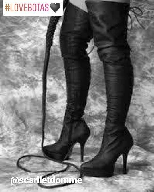 DommeScarllet's tweet photo. #bdsmbrasil #domme #dominação #dominatrixrj #dominatrixsp #prodomme #mistress #femdomme  #rainhadominadora  #podolatria #polatriabrasil #bondage #bdsmpetplay #waxplay #spanking #ballbusting #cbt #trampling #submisso  #smokingfetish #submissão  #botas #lovebotas #chicote https://t.co/5GqhteO29q