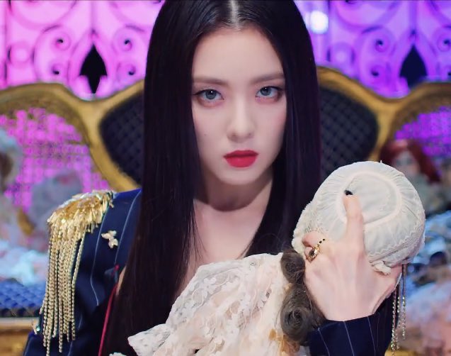 _imyour_cv's tweet photo. WOI IRENE CANTIK BANGET AH BODO AMAT POKOKNYA ALL FANDOM HAYUK STREAMING INI BAGUS BANGET GUYS ASDFGHJKL 😭😭😭
#WatchMonsterNOW #WatchMonsterMV #Irene #Seulgi #MonsterMV #MonsterIShere https://t.co/iRCj9vHqjc