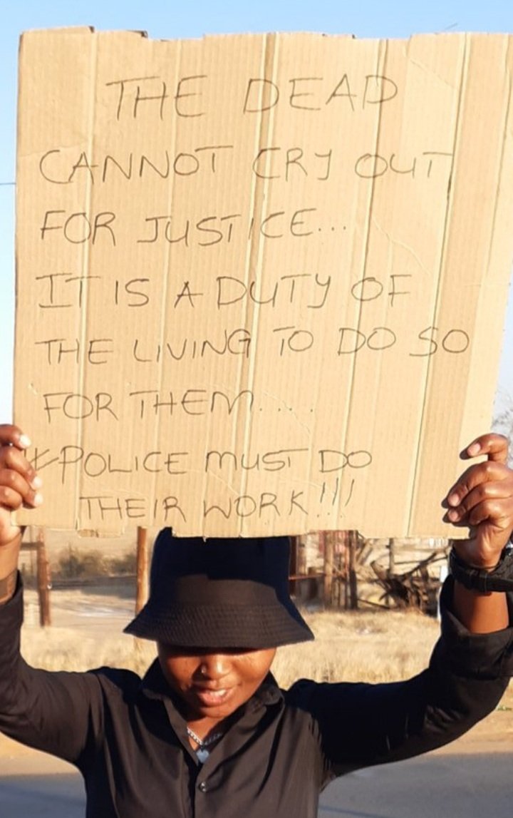 amaApronBoys's tweet photo. @Yfm @GautengHealth @bhekicele_com @b_womans @METROFMSA @City_Press @PresidencyZA @SAPoliceService @SowetanLIVE @eNCA @MorningShowSA @MorningLiveSABC @Radio2000 #GBV #GenderViolance #WomanLifeMatters #GBVMustFall @Radio702 @NotInMyNameSA
#HerNextMustBeHisNext https://t.co/Z89G0Oi3J0