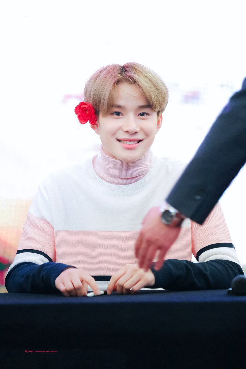 apeachkjw_'s tweet image. น้องเป็นเด็กน่ารักถ่อมตัวตลอด เด็กดี แสนดีที่หนึ่ง ดีใจที่น้องมีพี่ๆน้องๆที่คอยซัพพอร์ต มอบความรัก สนับสนุนทุกอย่าง อยากปกป้องน้องจากเรื่องร้ายๆทั้งหมด น้องควรได้รับแต่สิ่งดีๆ มีแต่รอยยิ้ม ความสุข ให้ความรักกับน้องเยอะๆเลย 🥰🌈🌸🦋🎀