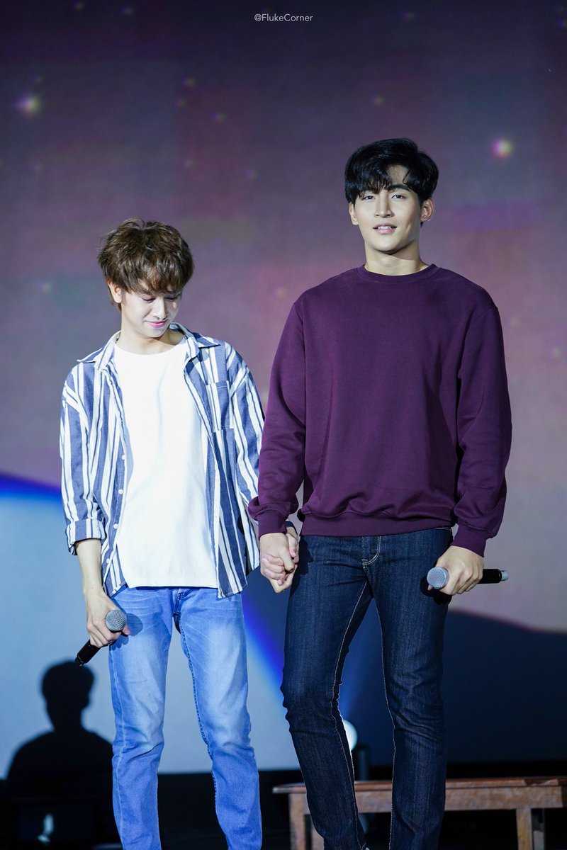 jaem_in0813's tweet photo. Even tho I can't remember anything or in my next life, I'm still gonna remember how Ohm and Fluke makes me smile everytime I'm really down,how OhmFluke makes me feel so comfortable with them, Thank you for making us happy, We love you❤
#fluke_natouch #ohmairways #เจ้าแก้มก้อน https://t.co/pJwtTaKKY4