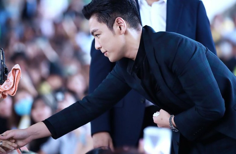 hasiho's tweet photo. 幸せ時間♪
早くお姿拝みたい〜←
#LetsMeetAgainTOP https://t.co/gEFy7Ftlrr