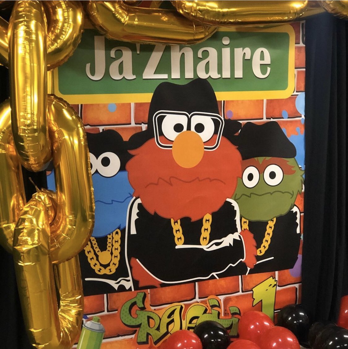 BannersbyR's tweet photo. Hip Hop Sesame Street backdrop #runabc https://t.co/w9YEZYXfEW https://t.co/Xv4APN8CQr