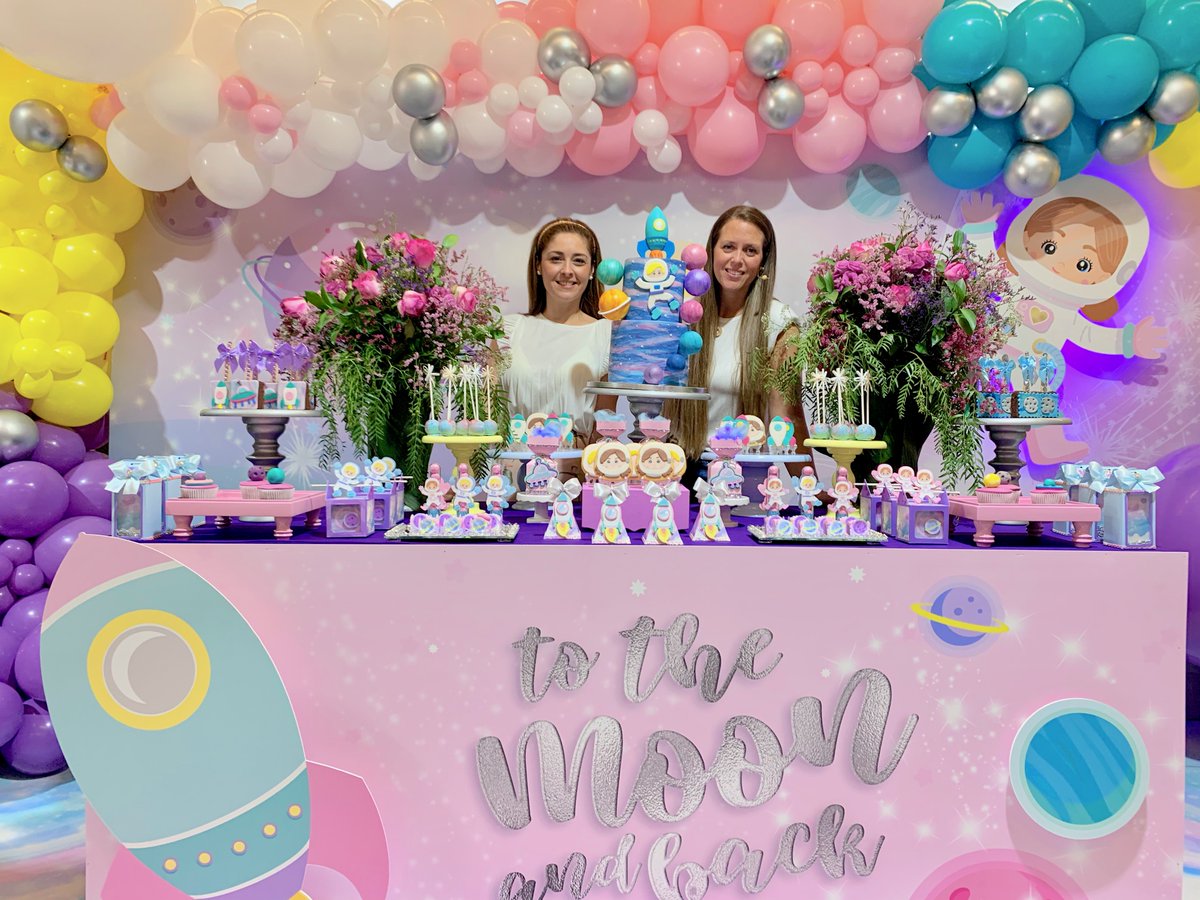 Brildor's tweet photo. Máster en #decoración de eventos organizado por @i_decorte y @fazzology para #papeleríacreativa y #personalización de #celebraciones.🎂💐🎁 Genial iniciativa de la cual hemos sido patrocinadores. Enhorabuena, hasta la próxima cita! 😉👋 #Plotterdecorte #cameo4 #madrid #formación https://t.co/BgMGte9Xib
