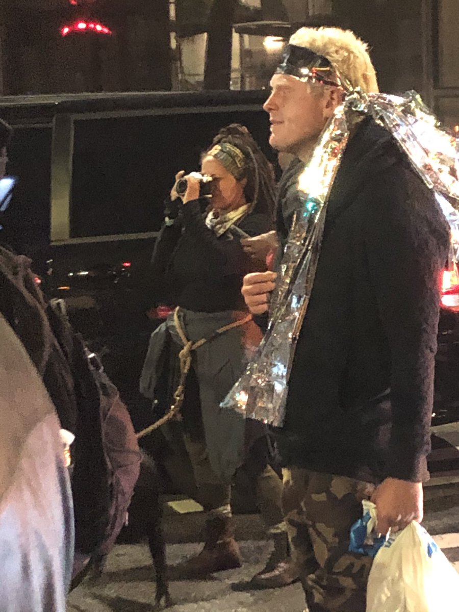 RussellMonroe14's tweet photo. That’s a really cool camera girl.
#seattleprotests #seattleprotest #DontFollowBoots https://t.co/x1HlMv7aq5
