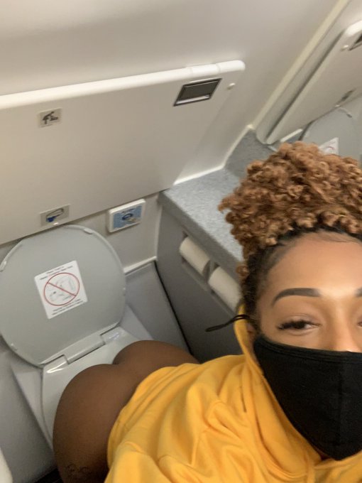 love taking airplane nudes 😋 guess where I&rsquo;m headed next? https://t.co/pJW7gQoOtO https://t.co/3BTsb