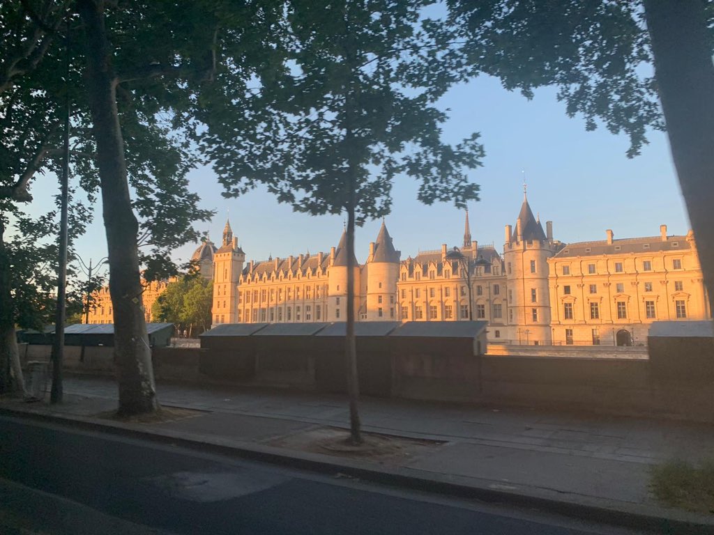 Ed Llewellyn tweet media