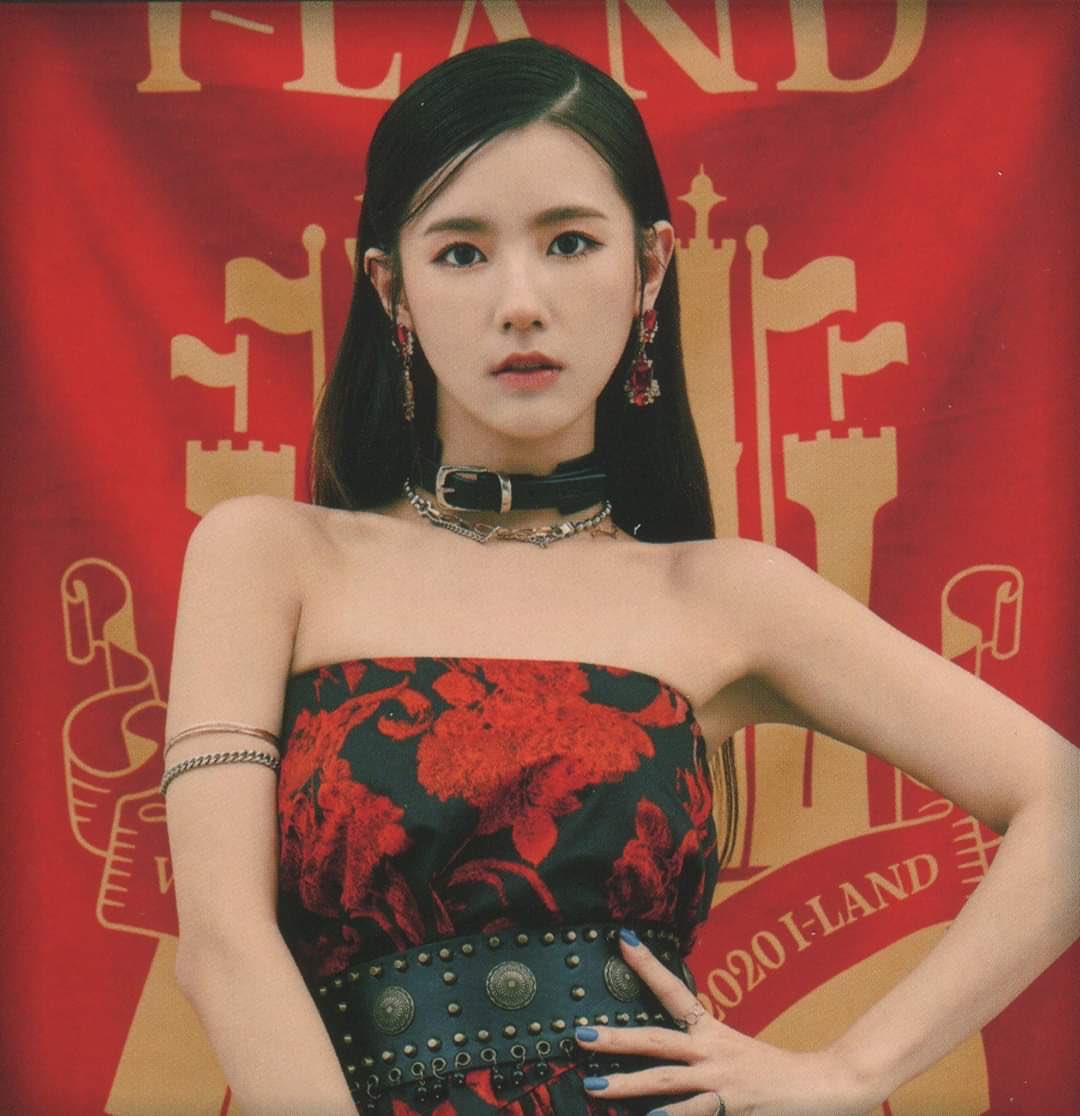 miyeonpix's tweet photo. She’s a goddess https://t.co/kemwwUXPWV