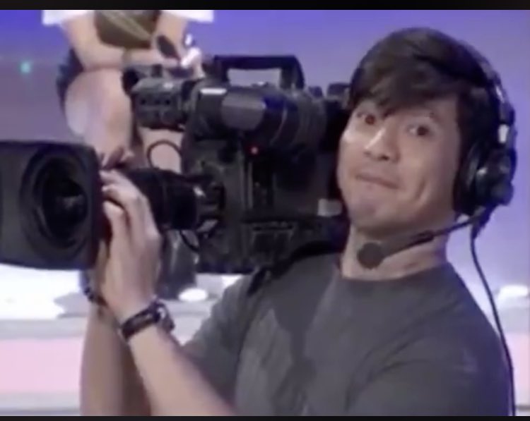 R_FAULKERSoN's tweet photo. An activity done in addition to one's main job, especially to earn extra income. 😂😂😂🤗🤗 https://t.co/mFr9tXyglq