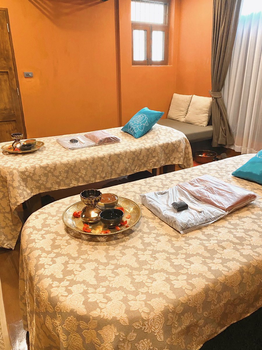 เห็นโปร 2 จ่าย 1 จากพี่แป้ง <a href="/Kirarista/">พี่แป้ง คิราริ ✨キラリ</a> คือคุ้มม 💖 ตอนนวดเสร็จมีชากับผลไม้ให้ทานด้วย ไม่อ้วนจ้า แล้วร้านสะอาด ฉีดสเปรย์แอลกอฮอล์ทั้งเรา ทั้งพนง. ปลอดภัยหายห่วงค่ะทุกคน พนง.+แอดมินไลน์น่ารัก ดูแลดีมาก ประทับใจ 💖