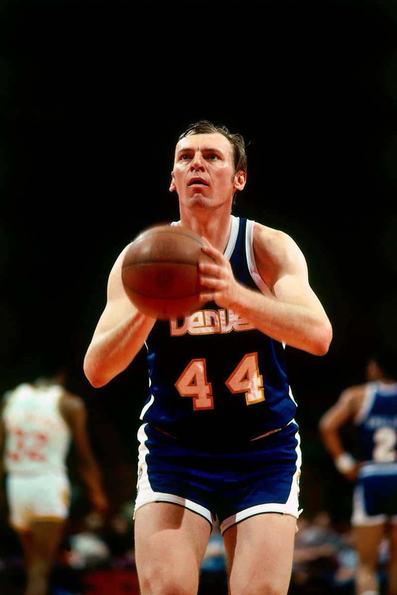 Dan Issel: 1976-7722.3pts, 8.8rbd, 2.2ast, 1.2stl, 0.4blk. 51.5 FG%, 79.7 FT%.