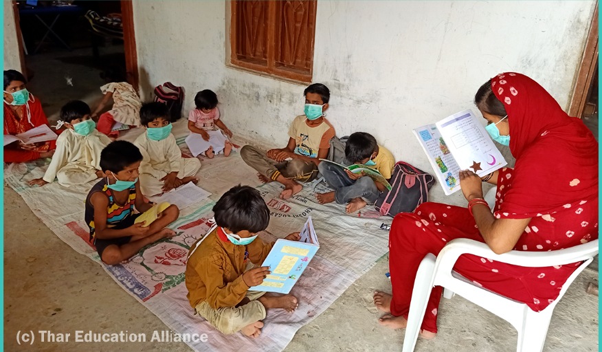TharEduAlliance's tweet photo. 8th class student, Kaveeta Kumari, #voluntarily teaching to teenage kids of her local community, she is managing her studies and also engaging the kids in this pandemic situation whereat #Education effected. 
@TharEduAlliance appreciated her work. https://t.co/OObUvEVaZJ