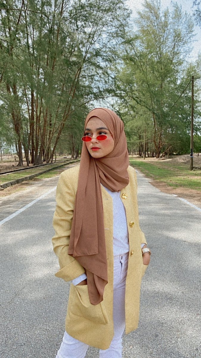twolipshouse's tweet photo. 🌷TWOLIPS GIVEAWAY 🌷
Assalamualaikum #TLMuffins ! Dah ada tudung RAYA HAJI belum?! Kalau belum jom join giveaway kami!
Syarat giveaway:
1. RT tweet
2. Follow twitter @twolipshouse
3. Follow ig https://t.co/mVI3NNKHaj
And jangan lupa bagitau kenapa nak menang giveaway ni ✨ https://t.co/I3nGVbXbnp