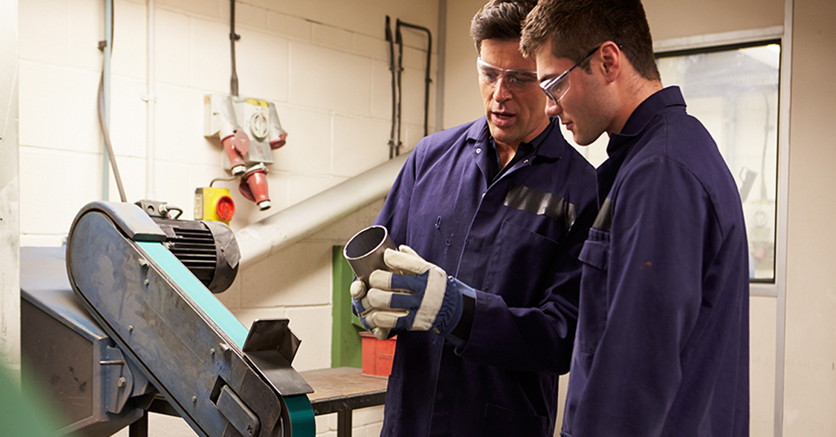 hartinguk's tweet photo. Meet Tom, started as a CAD Technician and Technical Support apprentice, now he's a Product Specialist. Click here to learn more about his journey! > https://t.co/eVCTcgKEU3
#engineering #EngineerOnAMission #InspireAnEngineer #STEM #Tomorrowsengineers https://t.co/y0chDi1iOn
