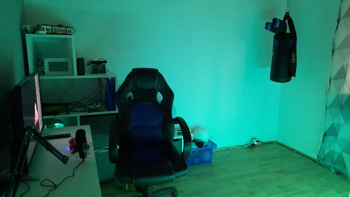NiklasgamesY's tweet photo. Bin 13 und baue erst alles auf hoffe es kommt ran und gefรคllt euch (Trymacs) @Trymacs_YT #Trysetup https://t.co/rxmF5mNt9J