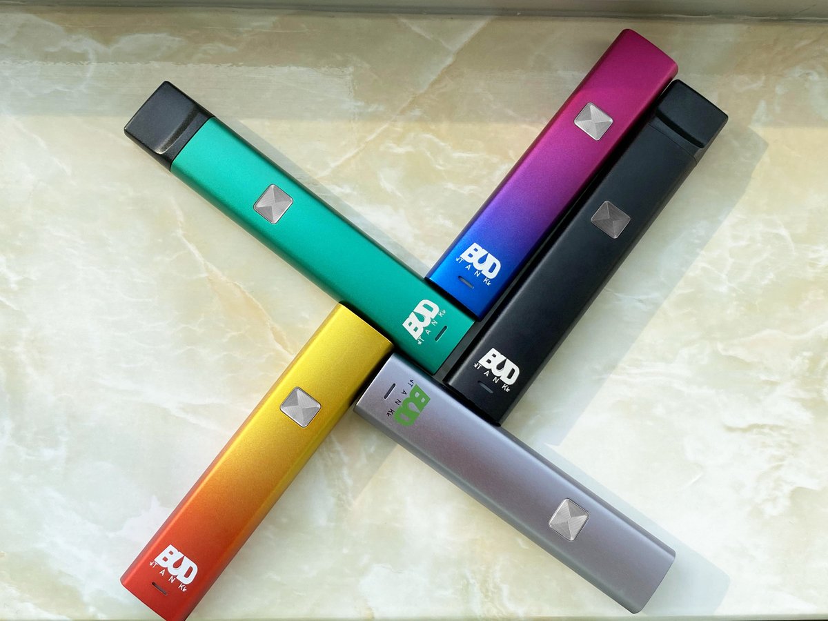 BBudtank's tweet photo. what a hot day! vape with #BudtankB14 to cool down🌊🌊🌊 https://t.co/7PWJdyWEPi
#vape #vaper #vapecommunity #vapetouchpen #atomizers #vapepod #podsystem #cbdvapepen https://t.co/yXTbfDQrBJ
