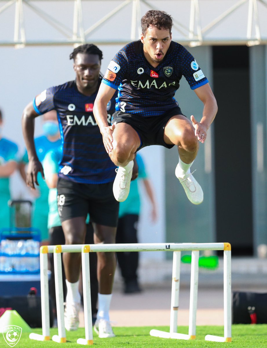 Alhilal_FC's tweet photo. 📸 صباح القوة 💪🏼💙

#الهلال https://t.co/l5hdAm2xrT