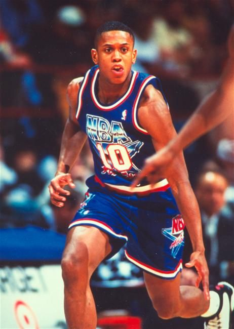 B.J. Armstrong: 1993-94.14.8pts, 2.1rbd, 3.9ast, 1stl, 0.1blk. 47.6 FG%, 44.4 3P%, 85.5 FT%.