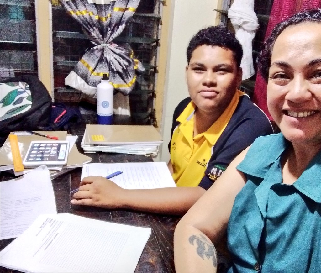 mvilsoni_fj's tweet photo. my dining table have been transformed from the #familystation #dignitykitspackingstation #climatechangestrategyplanningstation #prayerstation #homeschoolstation #zoomwebinarstation & now #homeworkstation in #Fiji I think we all have this multipurpose table in every home! https://t.co/38g7b3Kmqs