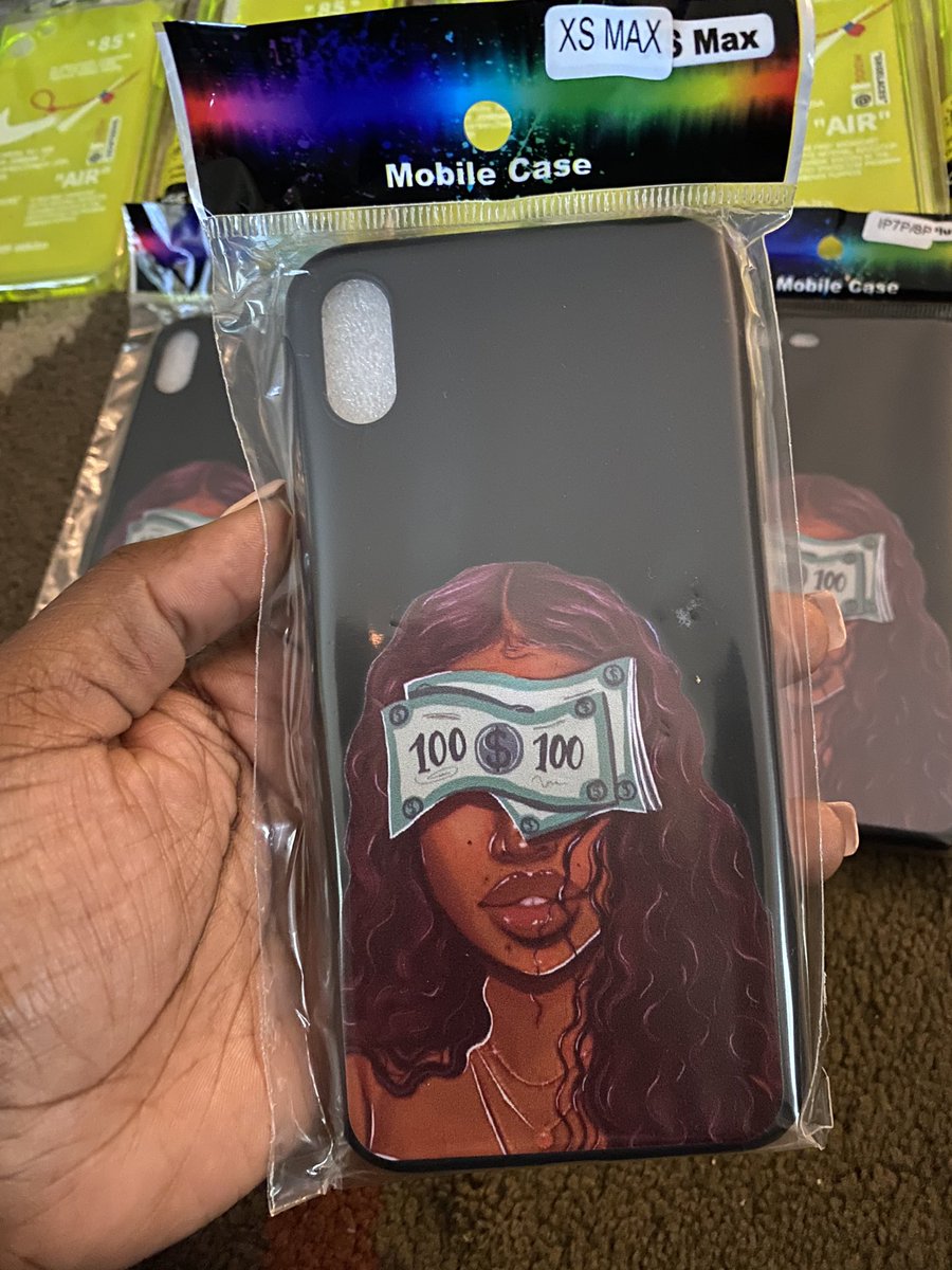 Sannybabiii's tweet photo. $15 

$3.90 Shipping Fee 

Phone Cases 💓

SisterSister Trendz LLC 😌

https://t.co/jJ0zop0kM4 https://t.co/4w8bAgbDzB