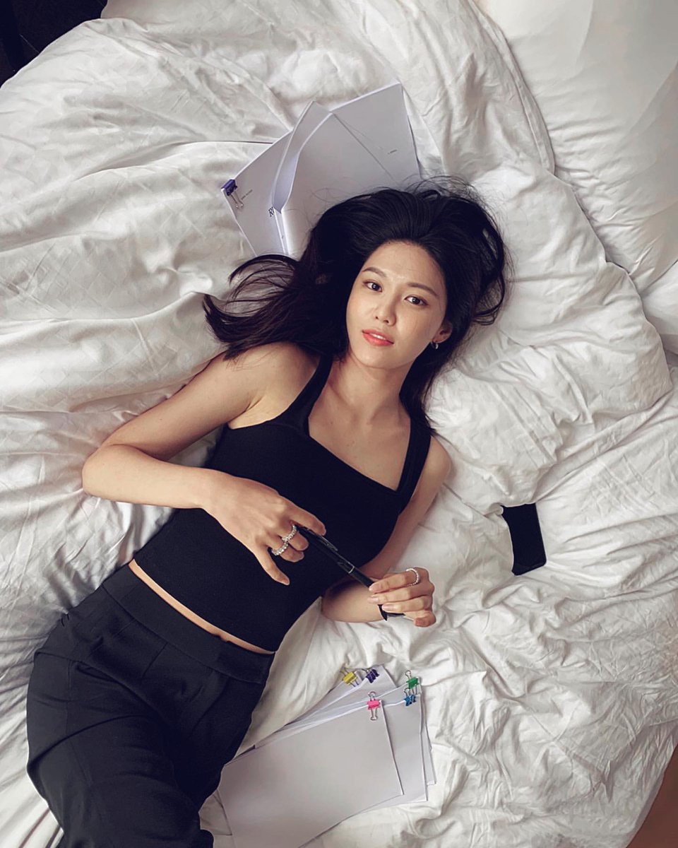 [INSTAGRAM CAROUSEL] sooyoungchoi: 🖋💬 #DANA instagram.com/p/CCVMIl1js86/ (2P)