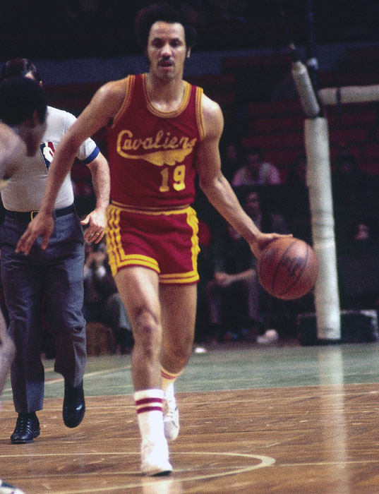 Butch Beard: 1971-72.15.4pts, 4.1rbd, 6.7ast. 46.4 FG%, 76 FT%.