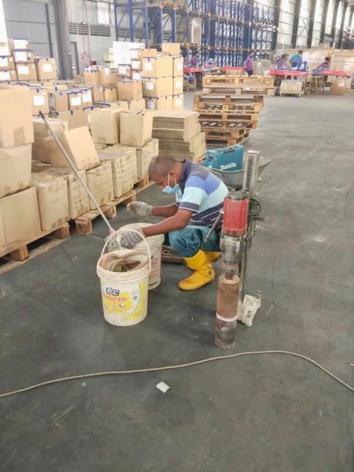 IPMEnquiry's tweet photo. Compressive strength test at Klang warehouse, for flood loading capacity calculation. πππͺπͺπ―π―
#FloorLoading #FloorSlab #FloorCapacity #BuildingAssessment #LoadingAnalysis #Engineering #Structure
π» https://t.co/etaNUofxHC
π© admin@ipm.my
β 03-8066 7631 / 07-355 5631 https://t.co/zKuz65pVpO