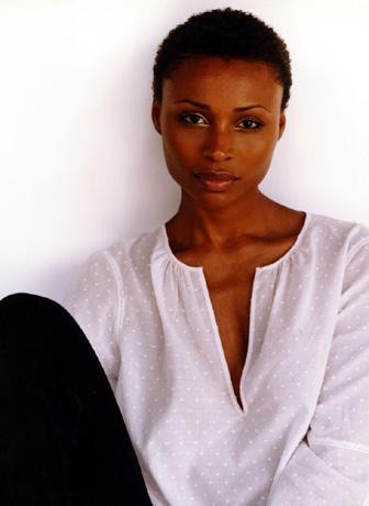 Adding on thanks to  @autumnssofab !!!! Cynthia Bailey. She started modelling at the age of 18 and moved to NYC. She appeared in Maybelline campaigns and also appeared in US Vogue, Elle and Vanity Fair.