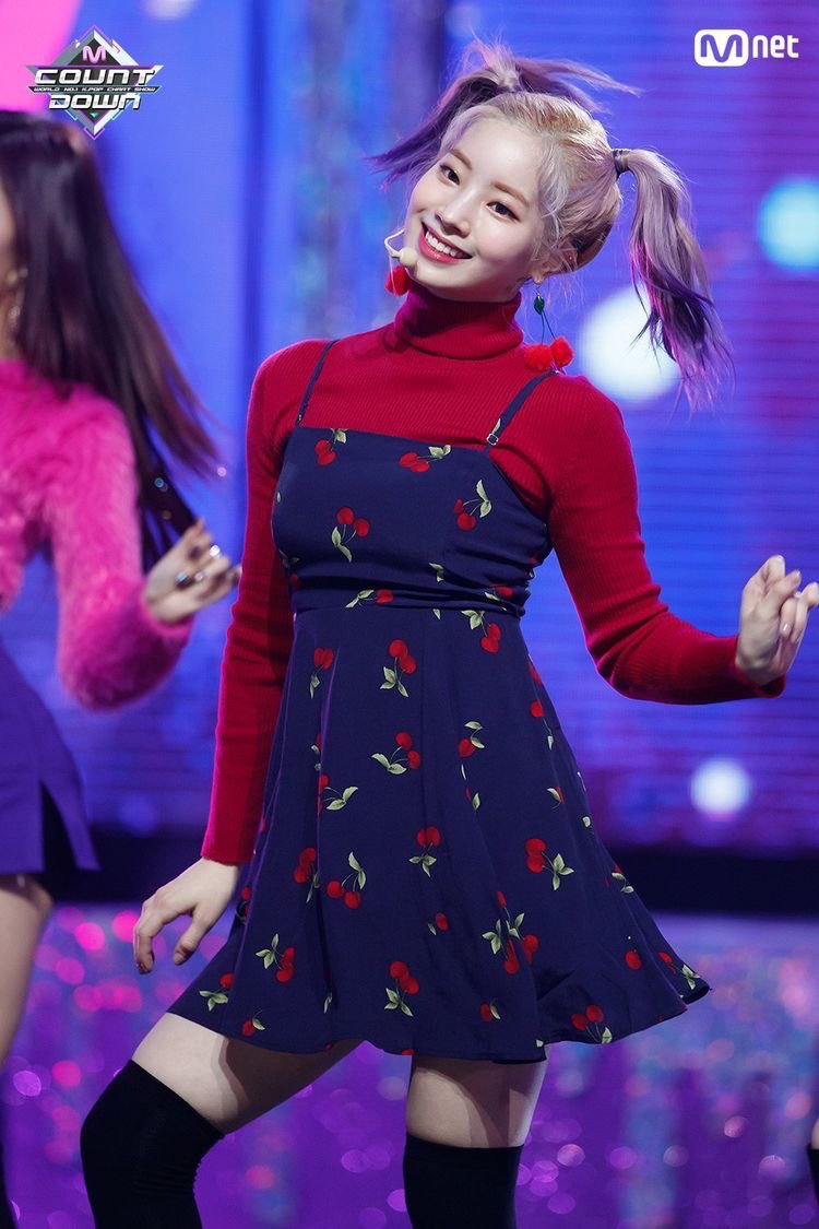 186. i really don’t see anyone talking about this dahyun? why is that? this is one of her best looks imo