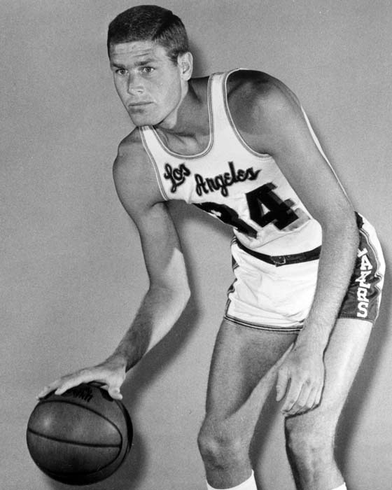 John Block: 1972-73.14.8pts, 7.7rbd, 1.5ast. 44.1 FG%, 79.4 FT%.(rookie photo supplied)