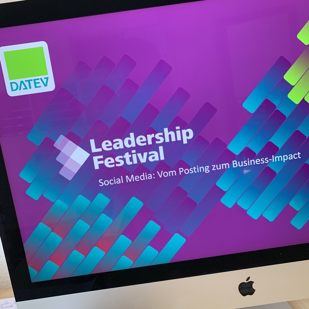 Persoblogger's tweet photo. Gleich startet das @datev #Leadershipfestival unter dem Motto #DATEVlernt. Meine (Doppel)Session zur #SocialMedia Sichtbarkeit für #Leader soll auch praktische Einblicke in meine Welt als #Persoblogger enthalten. Die Auswahl an spannenden parallelen Themen ist groß. https://t.co/zieb2z9gcF