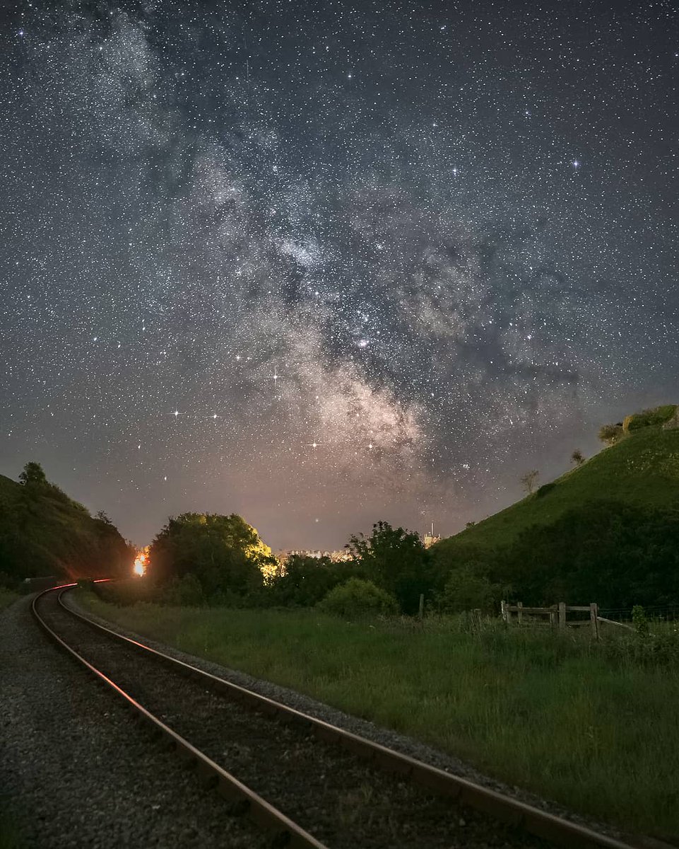tomormerod's tweet image. A milky-way shot from May, can't wait to get back out this month.. Bring on the clear dark skies 👍 #olympusuk #whyiloveolympus #astro #MilkyWay #astrophotography #uk