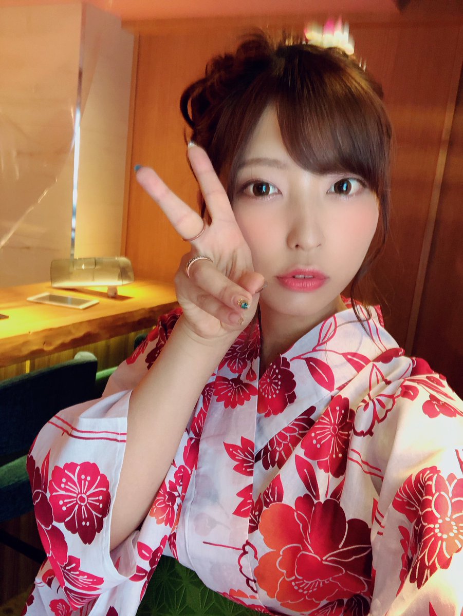 ナチュラリア渋谷店 スタッフアカウント こんばんわに 待ちに待った浴衣イベント 私が1番着なそうランキング1位の白をあえてチョイスしました そして髪型アップ初公開 うなじ恥ずかしい 今日は甘々系イメージです 慣れなくて ナチュラリア渋谷店 スタッフアカウント こんばんわに 待ちに待った浴衣イベント 私が1番着なそうランキング1位の白をあえてチョイスしました そして髪型アップ初公開 うなじ恥ずかしい 今日は甘々系イメージです 慣れなくて