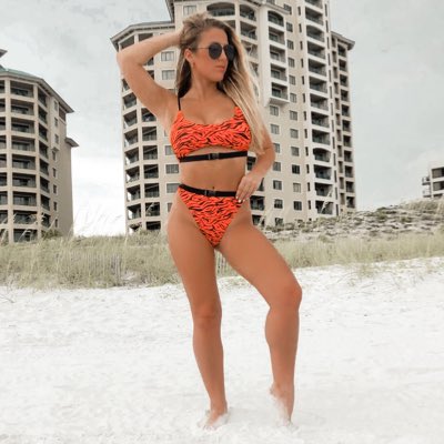 hannah_hooper_'s tweet photo. #NewProfilePic https://t.co/4f506orCh9
