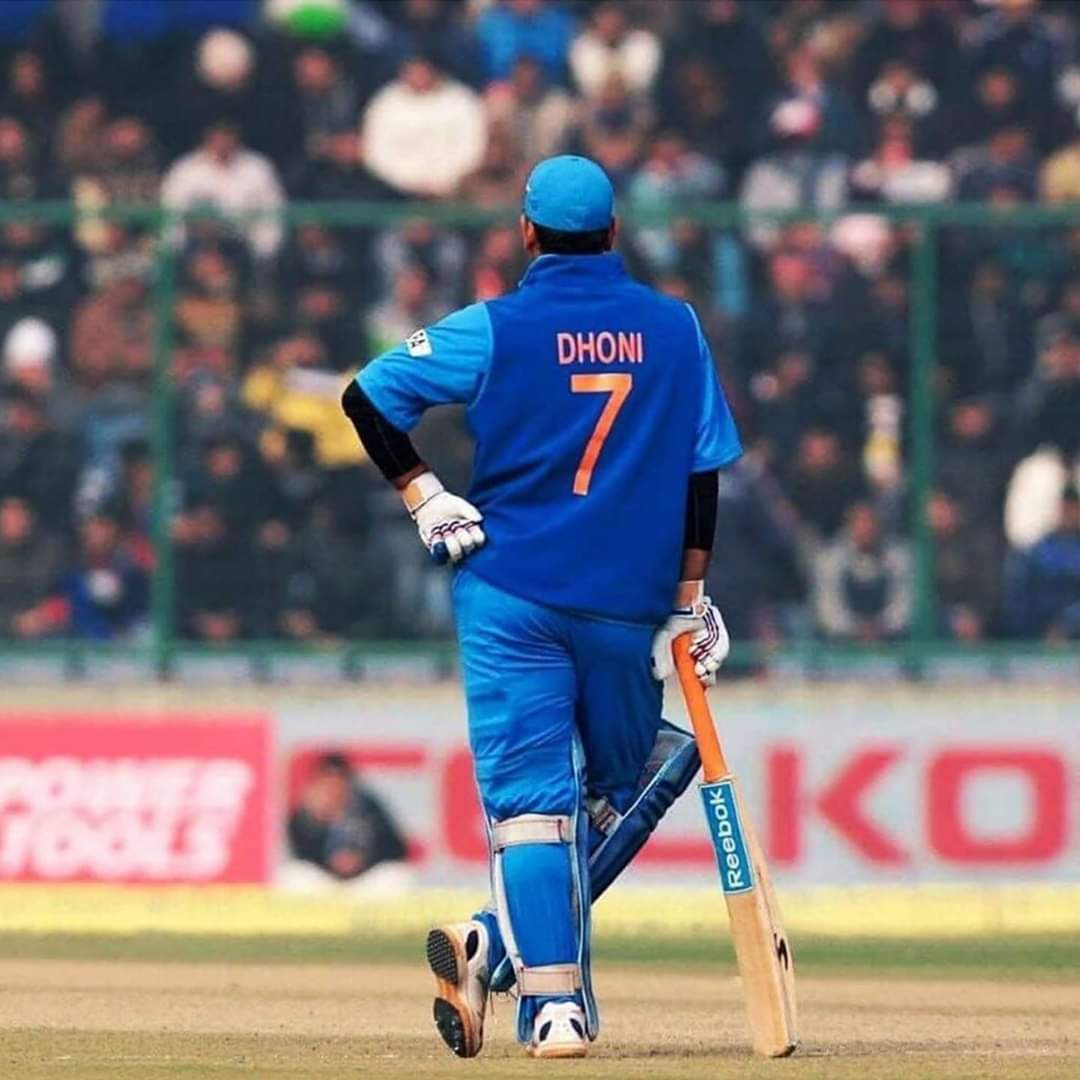 FazziAhamed's tweet photo. #Happy_Birthday 🎂
#Cool_Captain 😍
#Thala 🔥
#Best_Finisher_In_The_World 🏏
#One_And_Only 💪
#The_Name_Is_MSD 😘
#HappyBirthdayDhoni ❤ https://t.co/NYwTvWSjas