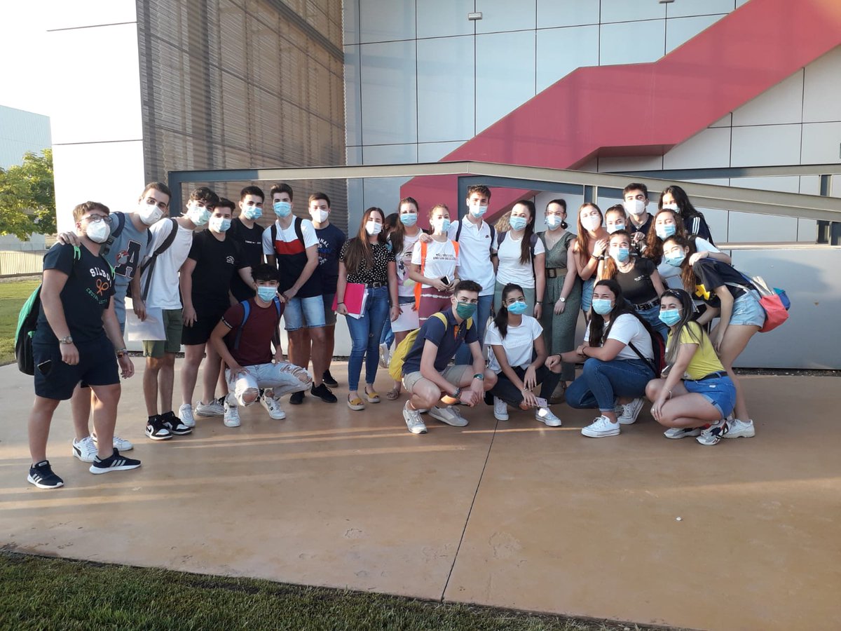 ColegioSPSCLin's tweet photo. Nuestros alumnos de 2º Bachillerato preparados con mucha ilusión para afrontar y superar la PEvAU ¡Suerte y mucho ánimo!!! ¡Vosotros podéis!
#MovemosFichaMovemosTodo https://t.co/Zv2yrowQMK